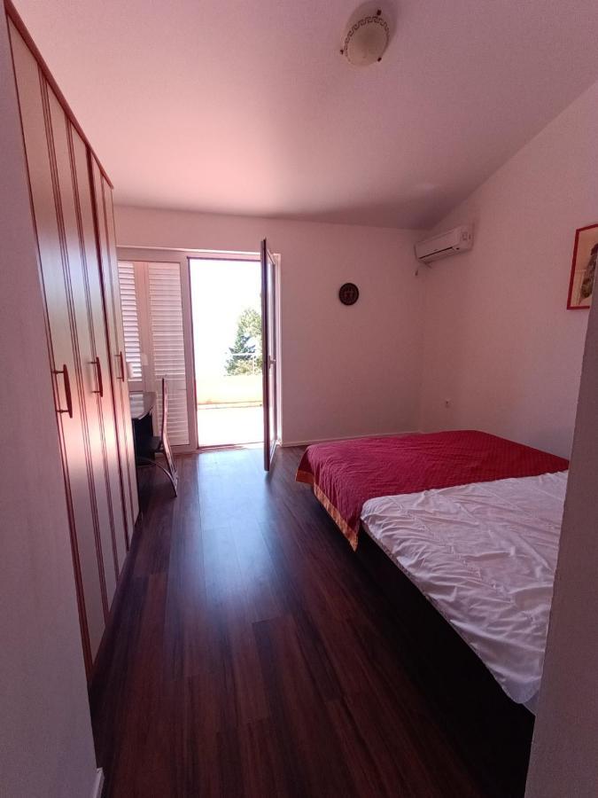 Blue Seagull - Seafront Holiday Home Novi Vinodolski Exterior foto