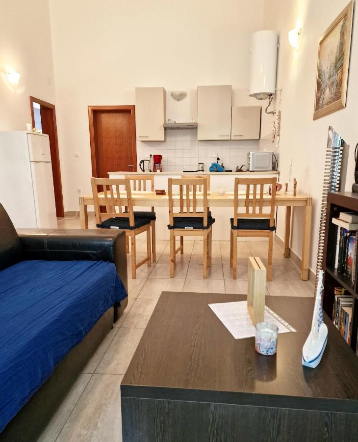Blue Seagull - Seafront Holiday Home Novi Vinodolski Exterior foto